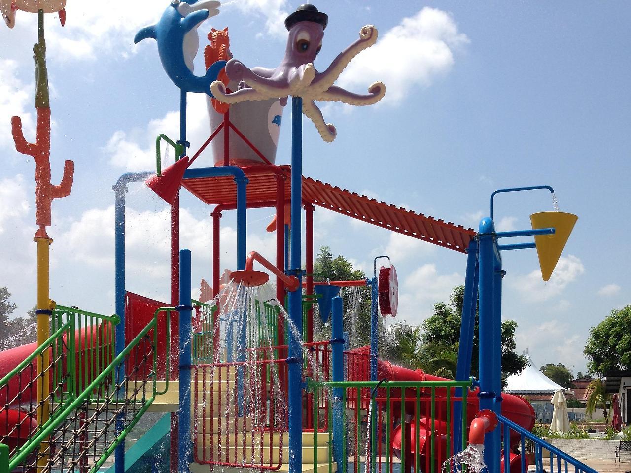 Bayou Lagoon Park Resort Malacca Eksteriør bilde