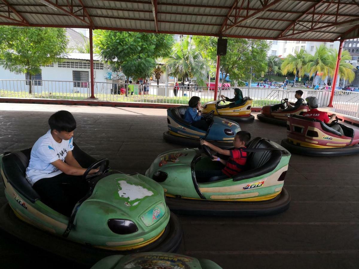 Bayou Lagoon Park Resort Malacca Eksteriør bilde